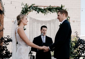 bride and groom ceremony